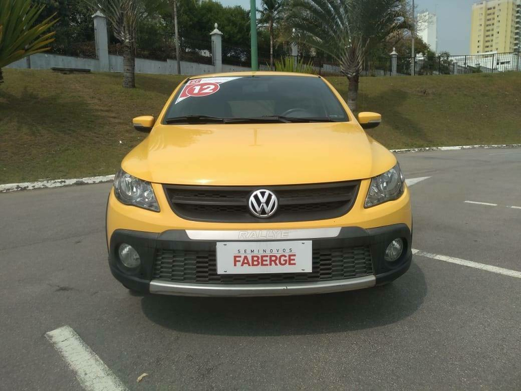 Volkswagen Gol Amarelo 2