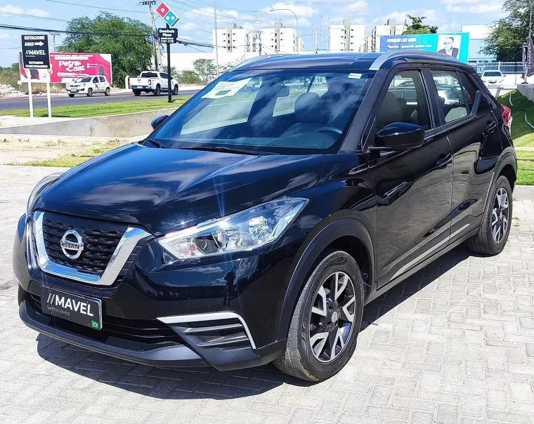 Nissan Kicks Preto 8