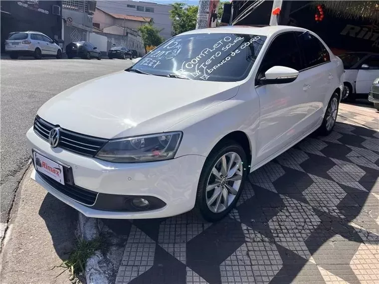 Volkswagen Jetta Branco 1