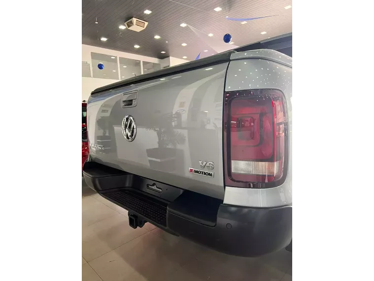 Volkswagen Amarok Prata 15