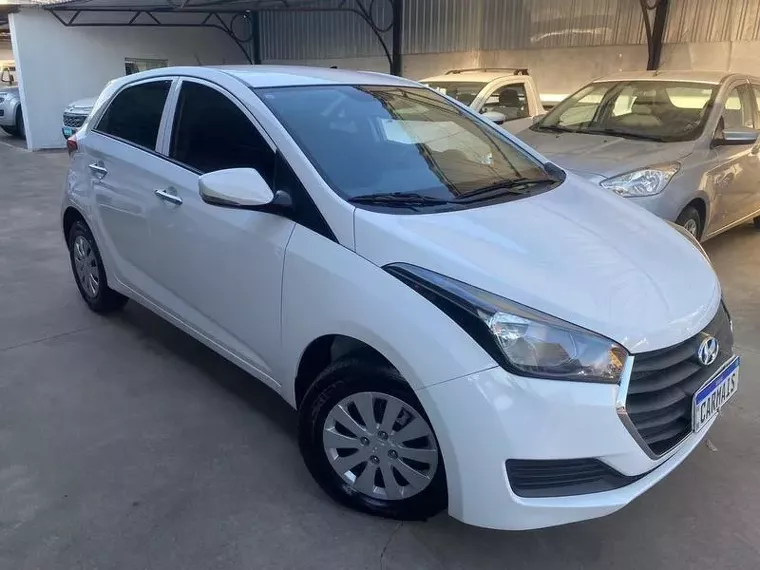 Hyundai HB20 Branco 13