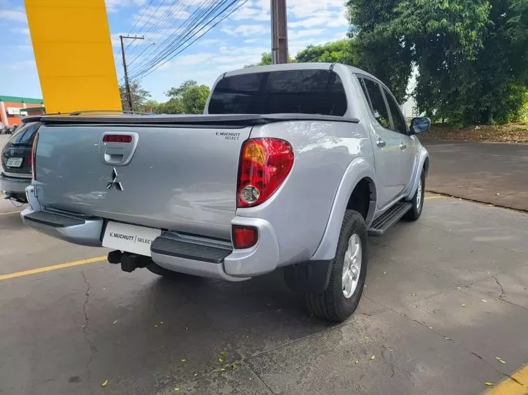 Mitsubishi L200 Triton Prata 7