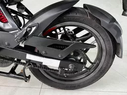Bajaj Dominar
