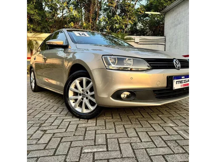 Volkswagen Jetta Prata 2