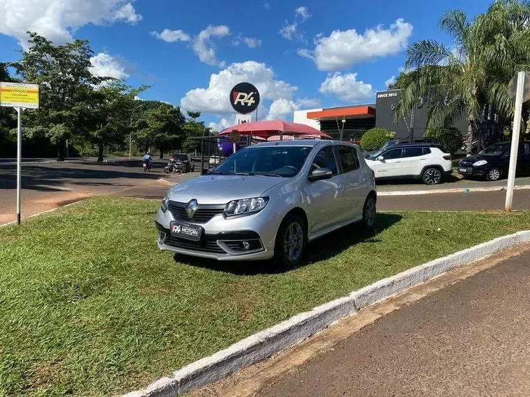 Renault Sandero Prata 3