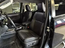Toyota Hilux SW4