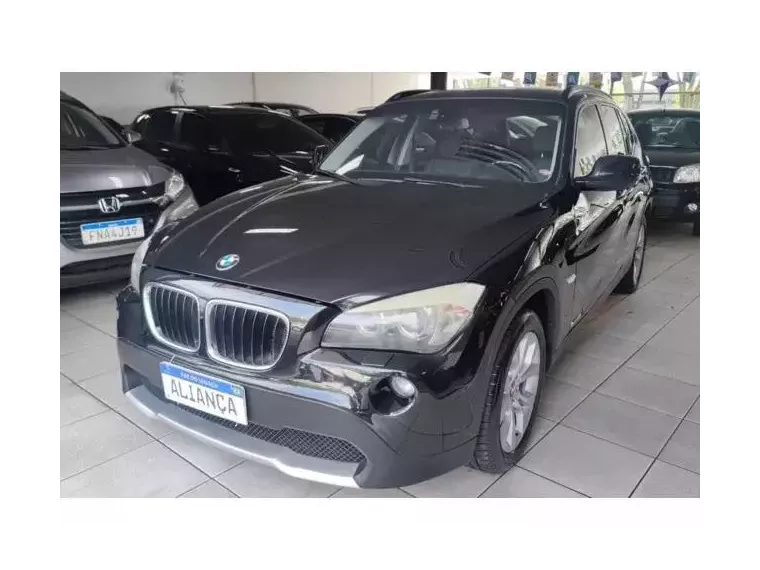 BMW X1 Preto 1