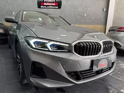 BMW 320i
