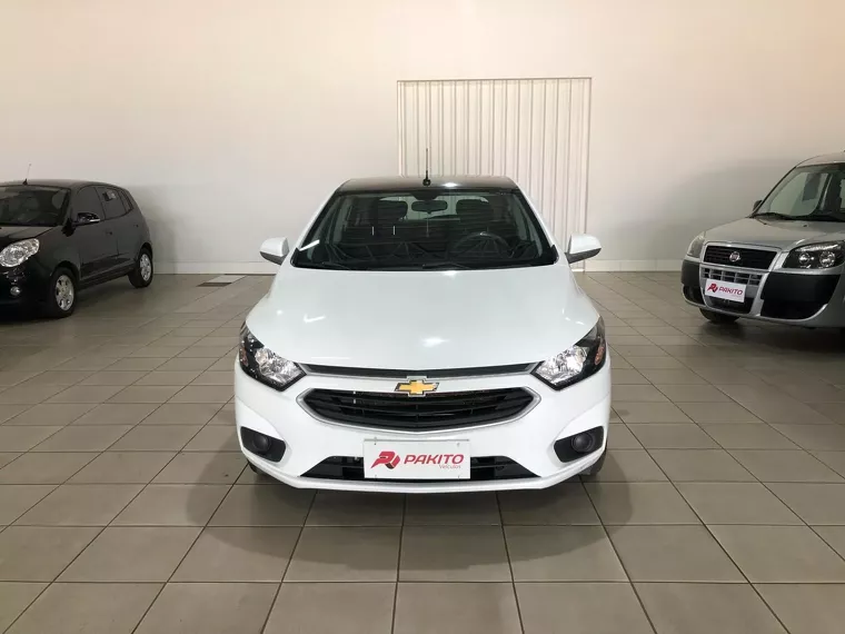 Chevrolet Onix Branco 15