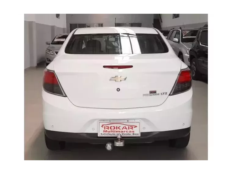 Chevrolet Prisma Branco 5