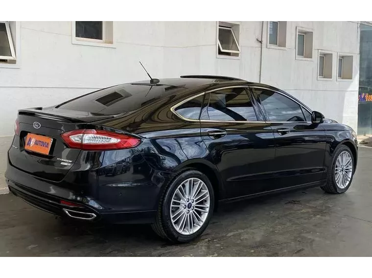 Ford Fusion Preto 15