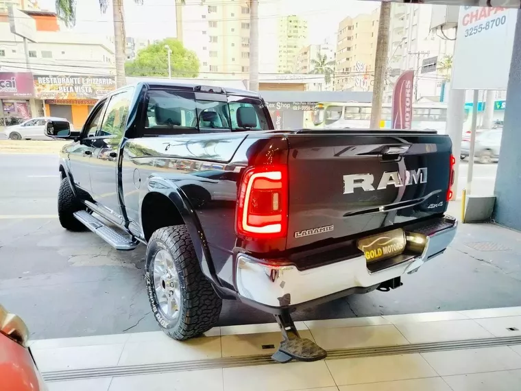 RAM 2500 Preto 6