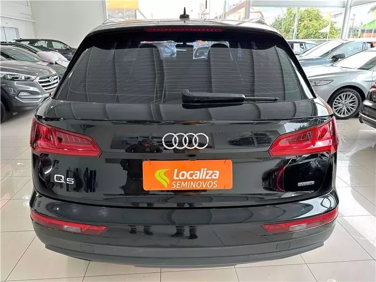 Audi Q5 Preto 6