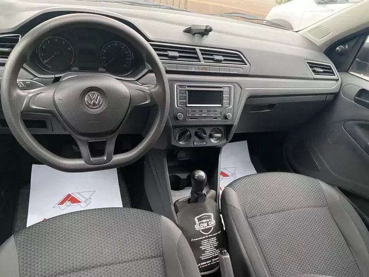 Volkswagen Gol Prata 20