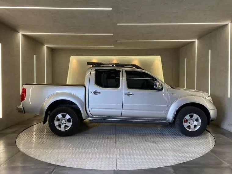 Nissan Frontier Prata 7