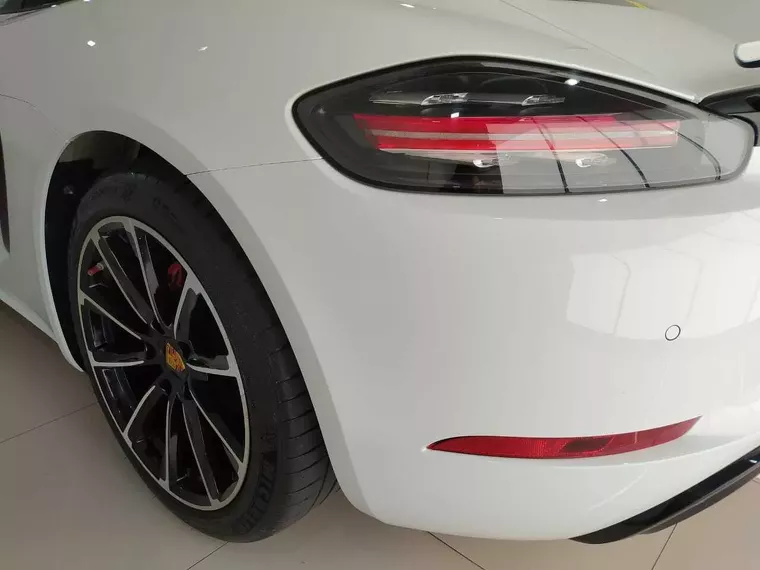 Porsche 718 Branco 8