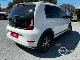 Volkswagen Cross UP