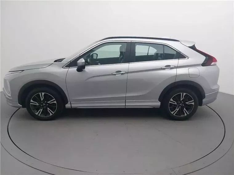 Mitsubishi Eclipse Cross Prata 4