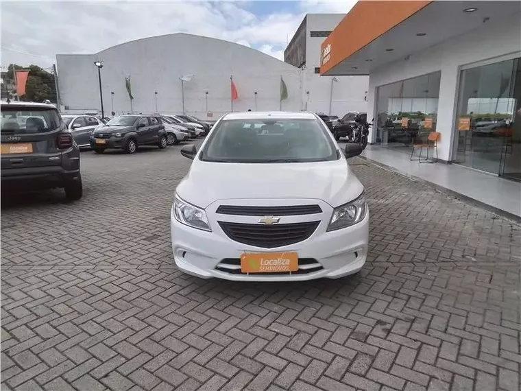 Chevrolet Onix Branco 1