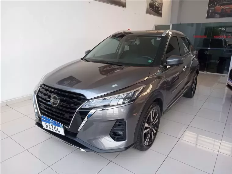 Nissan Kicks Cinza 2