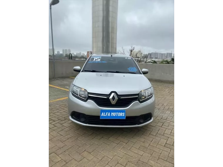 Renault Logan Prata 1