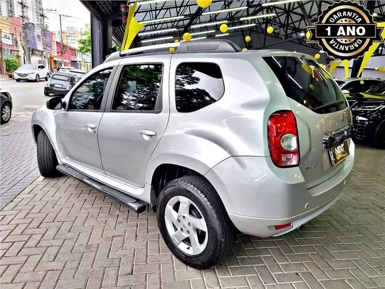 Renault Duster Prata 4