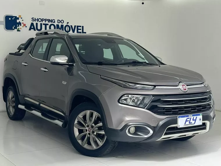 Fiat Toro Cinza 8