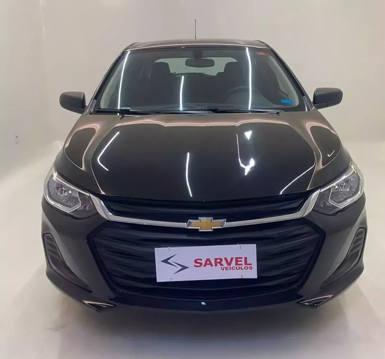 Chevrolet Onix Preto 1