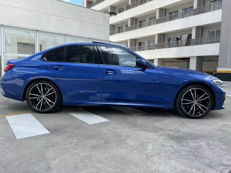 BMW 320i Azul 5