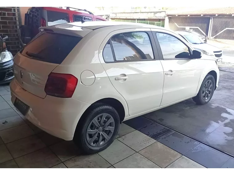 Volkswagen Gol Branco 5