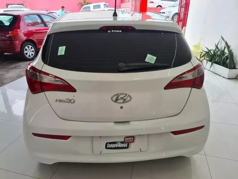 Hyundai HB20 Branco 7