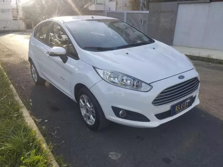 Ford Fiesta Branco 1