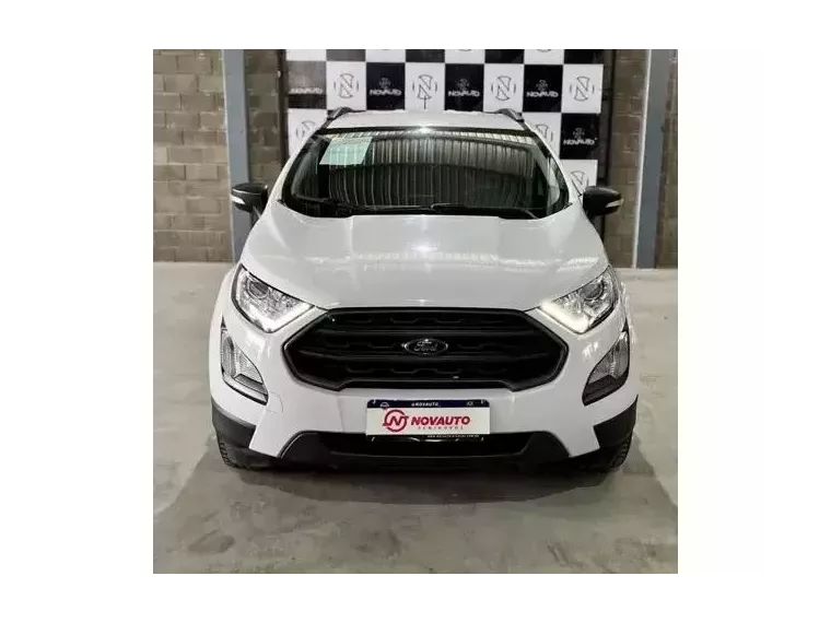 Ford Ecosport Branco 7