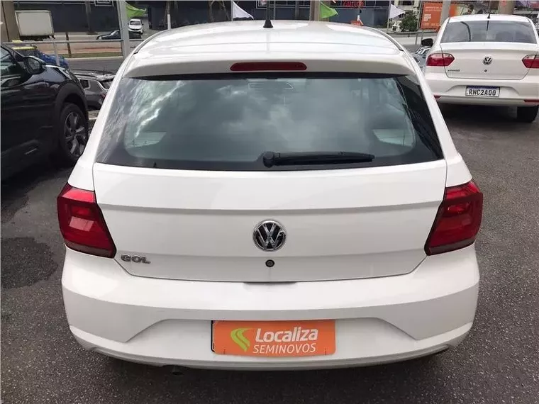 Volkswagen Gol Branco 9