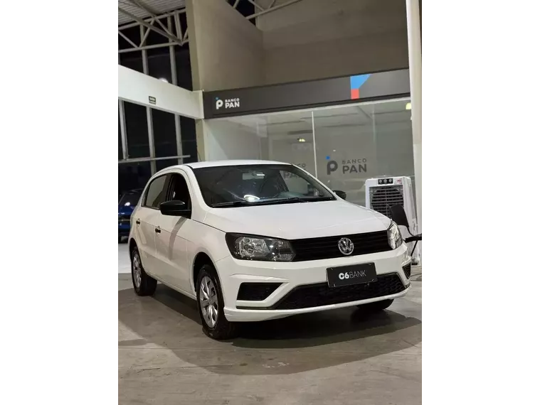 Volkswagen Gol Branco 9