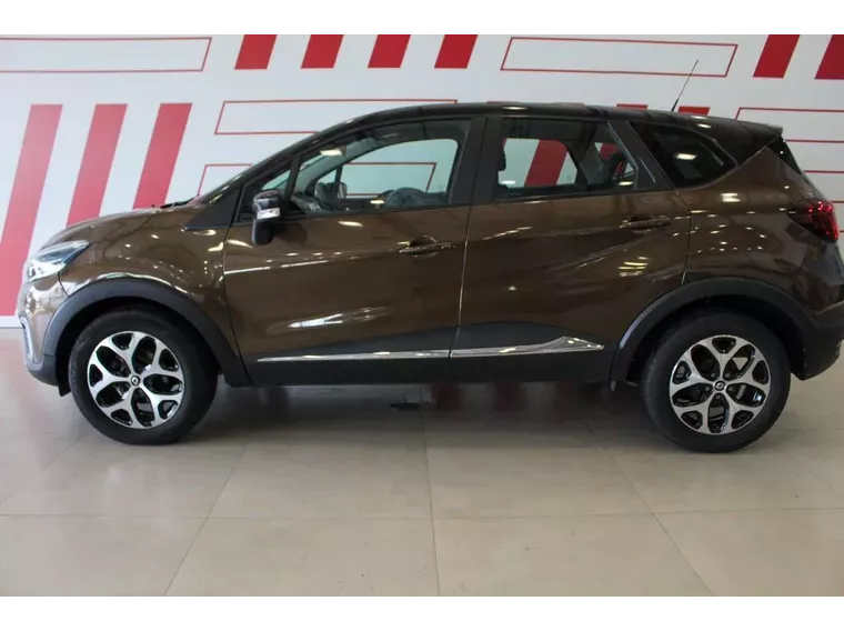 Renault Captur Marrom 7