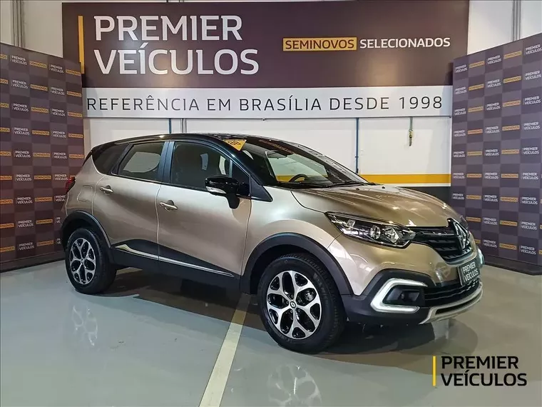 Renault Captur Bege 3