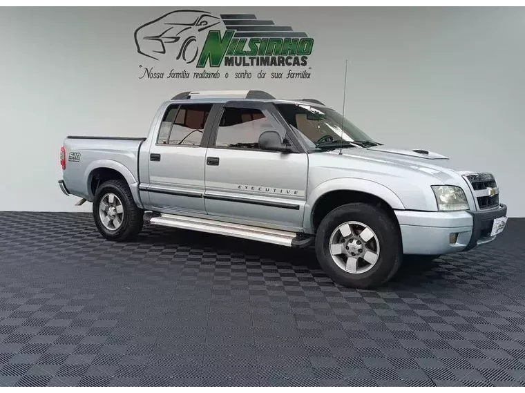 Chevrolet S10 Prata 4