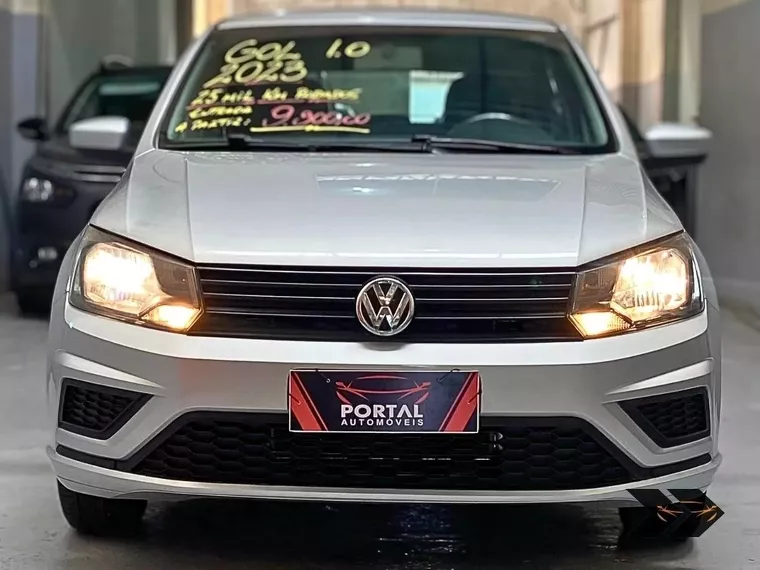 Volkswagen Gol Prata 9