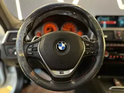 BMW 328i
