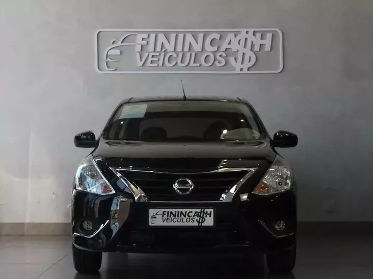 Nissan Versa Preto 2