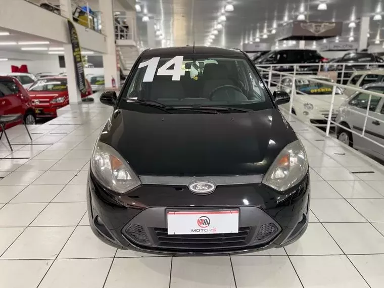 Ford Fiesta Preto 5