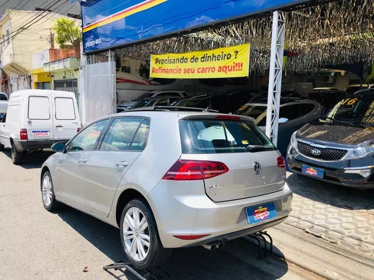 Volkswagen Golf Preto 8