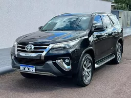 Toyota Hilux SW4