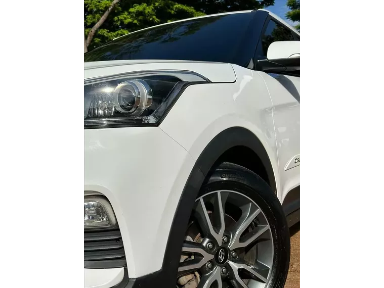 Hyundai Creta Branco 8