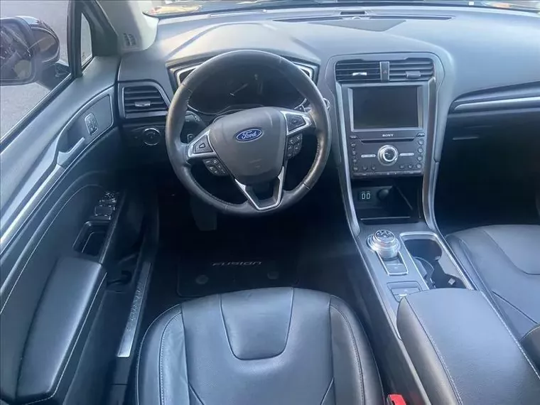 Ford Fusion Preto 7