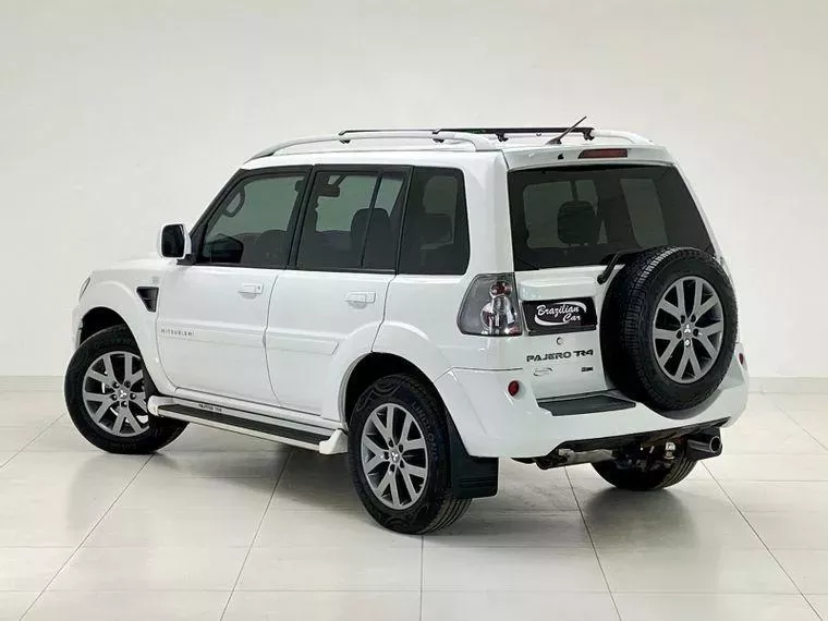 Mitsubishi Pajero TR4 Branco 8