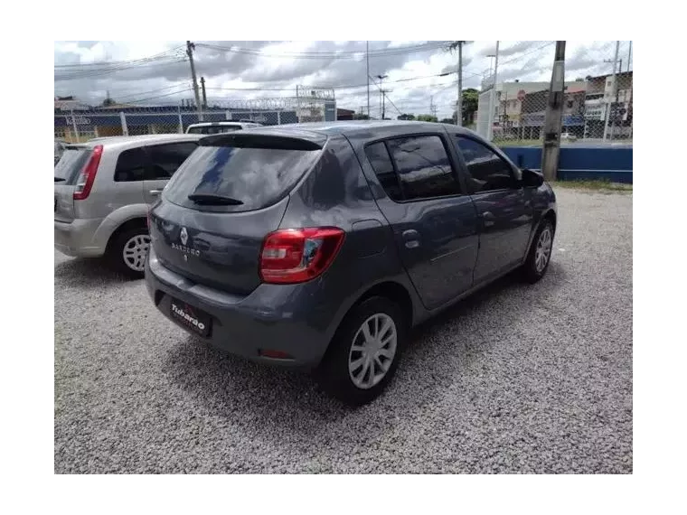 Renault Sandero Cinza 2