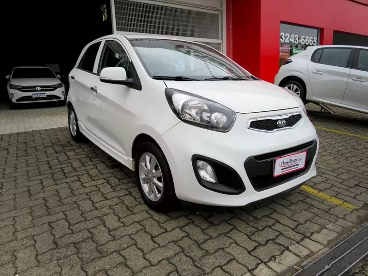 KIA Picanto Branco 9