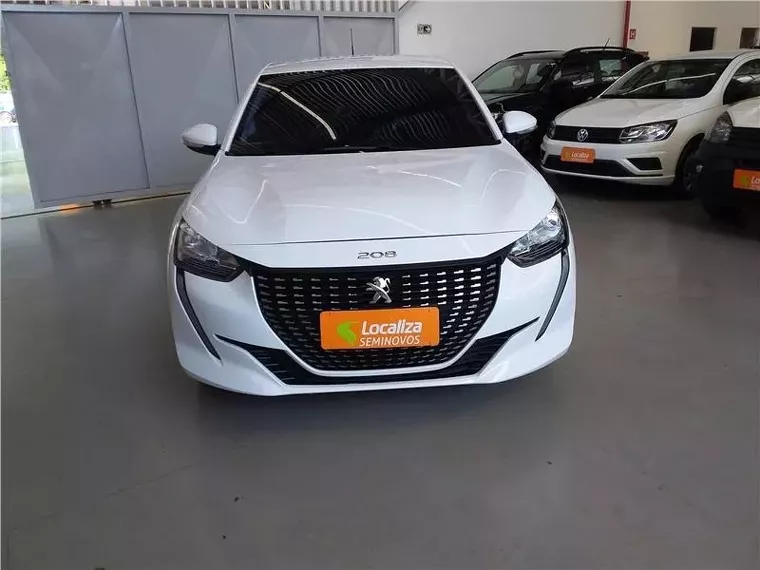 Peugeot 208 Branco 7